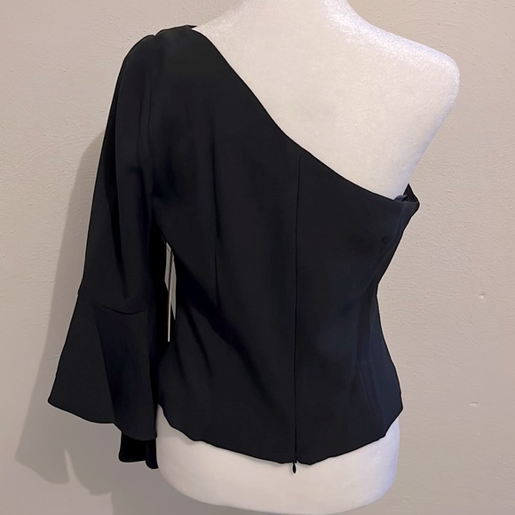 NWT Eliza J One-Shoulder Black Bell Sleeve Top - Picture 5 of 8